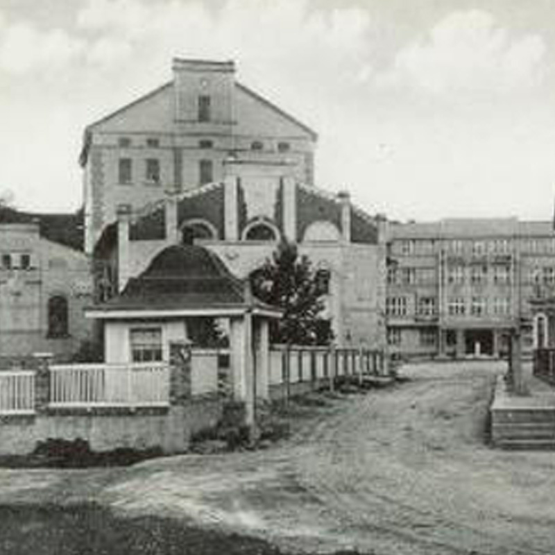 125 let DZ Dražice